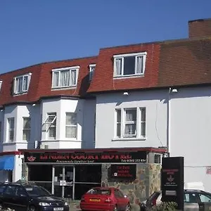 Hostel Lynden Court